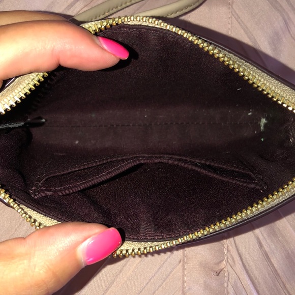 Used Coach Wristlet‼️ - Picture 3 of 7